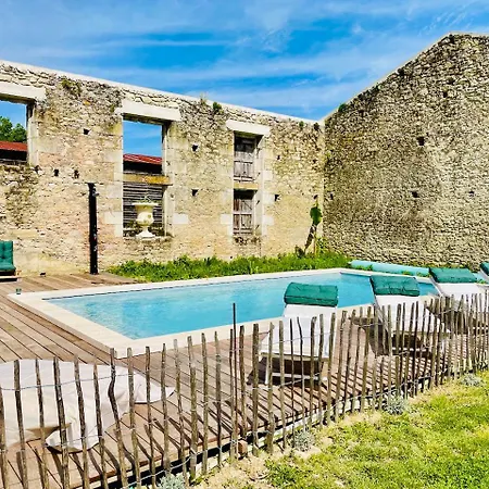 Homestay Grande Privee Au Domaine Laroze