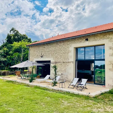 Grande Privee Au Domaine Laroze Homestay Dieulivol
