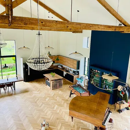 Grande Privee Au Domaine Laroze Homestay Dieulivol